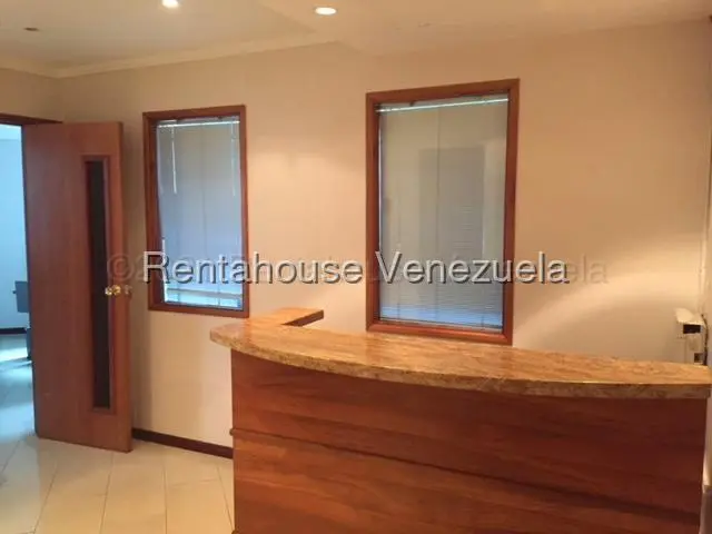 Comercial (Oficina) en Alquiler en El Rosal, Distrito Metropolitano - 2