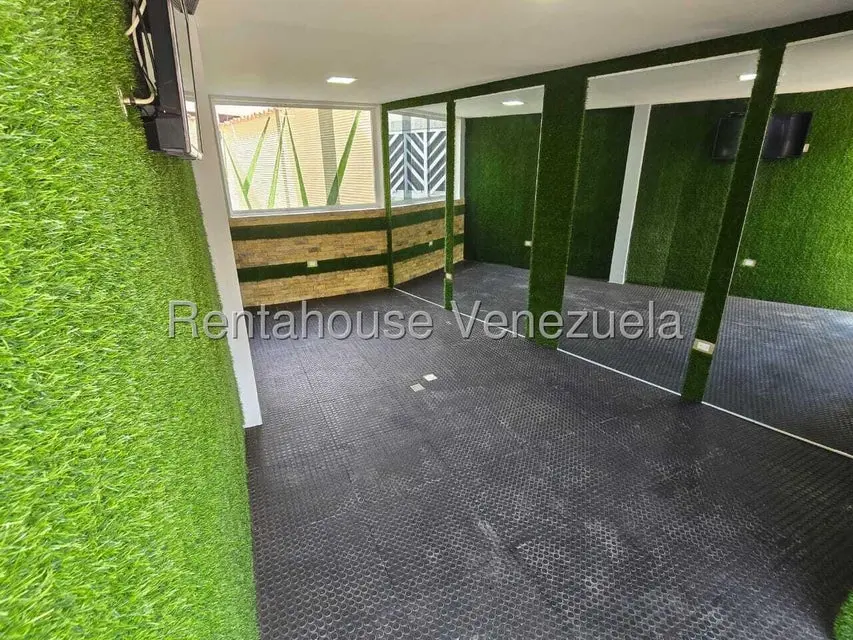 Apartamento (1 Nivel) en Venta en Colinas de Santa Monica, Distrito Metropolitano - 19