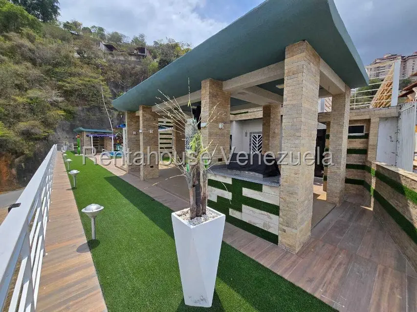 Apartamento (1 Nivel) en Venta en Colinas de Santa Monica, Distrito Metropolitano - 20