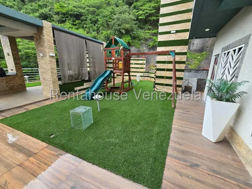 Apartamento (1 Nivel) en Venta en Colinas de Santa Monica, Distrito Metropolitano - 27