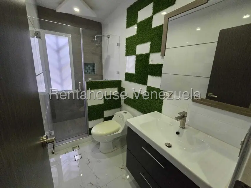 Apartamento (1 Nivel) en Venta en Colinas de Santa Monica, Distrito Metropolitano - 7