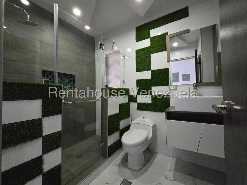 Apartamento (1 Nivel) en Venta en Colinas de Santa Monica, Distrito Metropolitano - 9