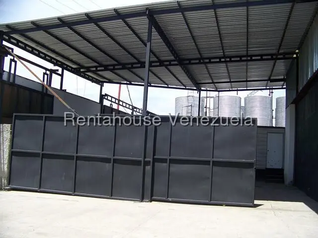 Comercial (Galpon - Deposito) en Alquiler en Vega Arriba, Miranda