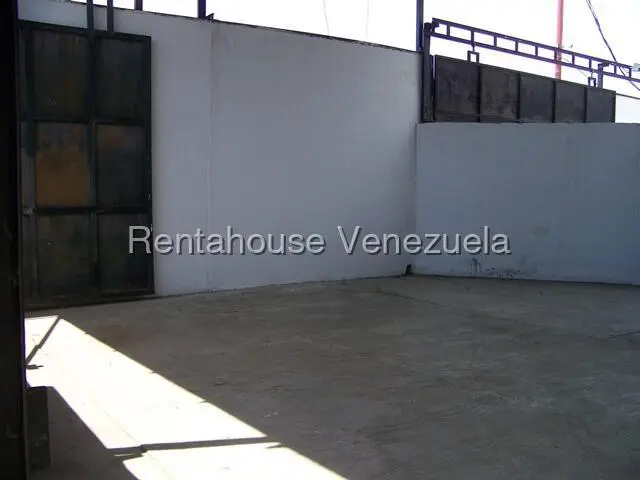 Comercial (Galpon - Deposito) en Alquiler en Vega Arriba, Miranda - 12