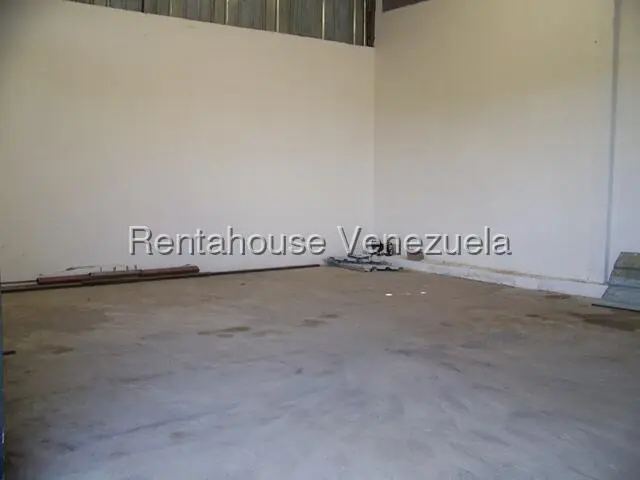 Comercial (Galpon - Deposito) en Alquiler en Vega Arriba, Miranda - 13