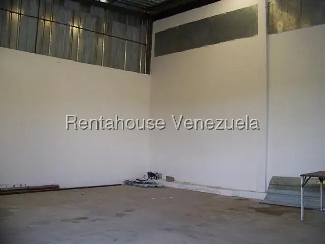 Comercial (Galpon - Deposito) en Alquiler en Vega Arriba, Miranda - 5