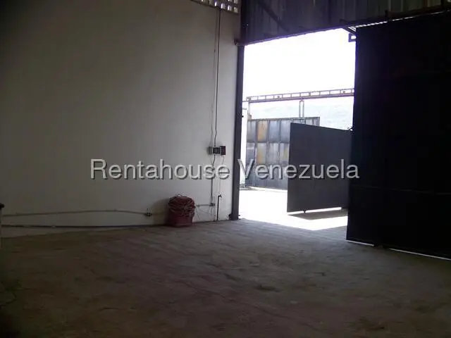 Comercial (Galpon - Deposito) en Alquiler en Vega Arriba, Miranda - 8