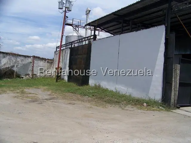 Comercial (Galpon - Deposito) en Alquiler en Vega Arriba, Miranda - 9