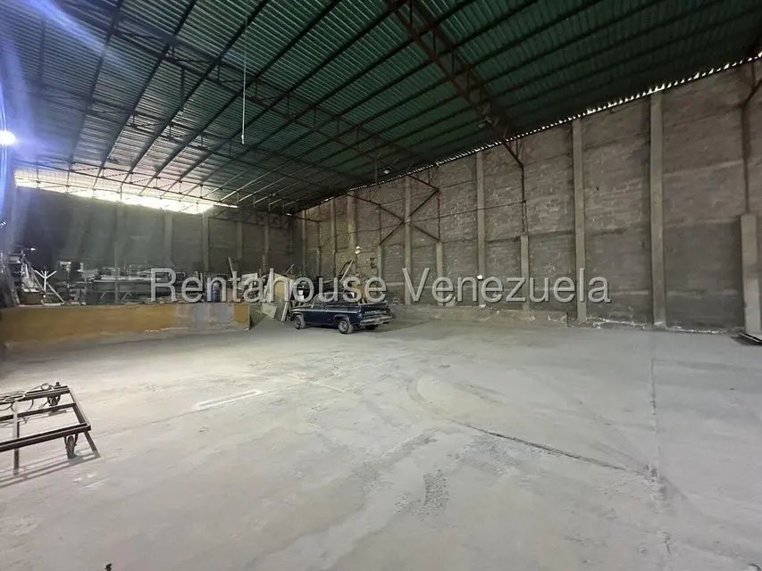 Comercial (Galpon - Deposito) en Alquiler en Turumo, Distrito Metropolitano - 11