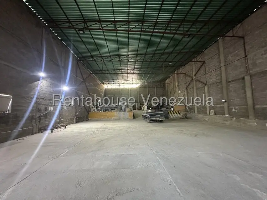 Comercial (Galpon - Deposito) en Alquiler en Turumo, Distrito Metropolitano - 9