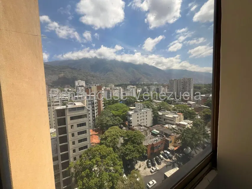 Comercial (Oficina) en Venta en La Campiña, Distrito Metropolitano - 12