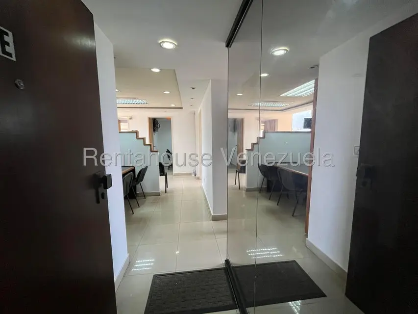 Comercial (Oficina) en Venta en La Campiña, Distrito Metropolitano - 6