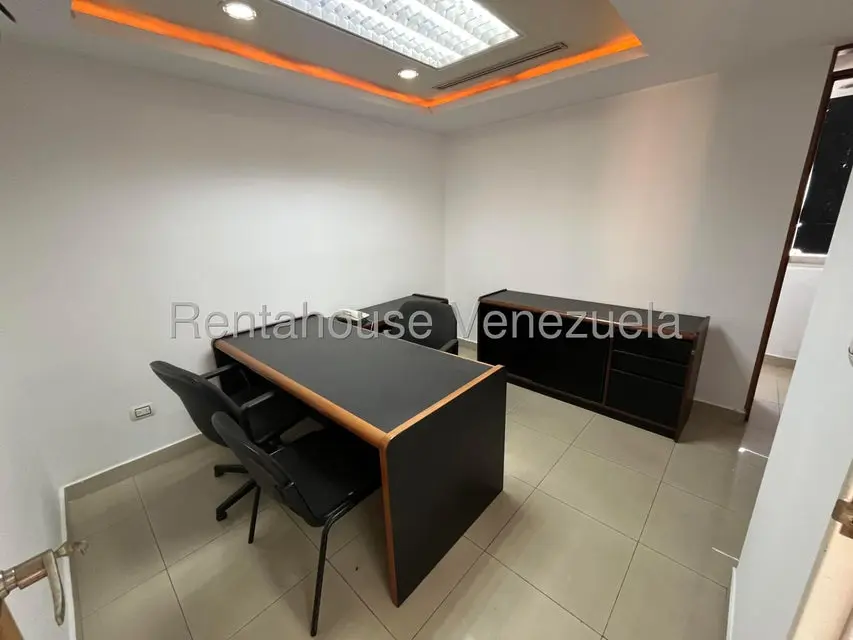 Comercial (Oficina) en Venta en La Campiña, Distrito Metropolitano - 7