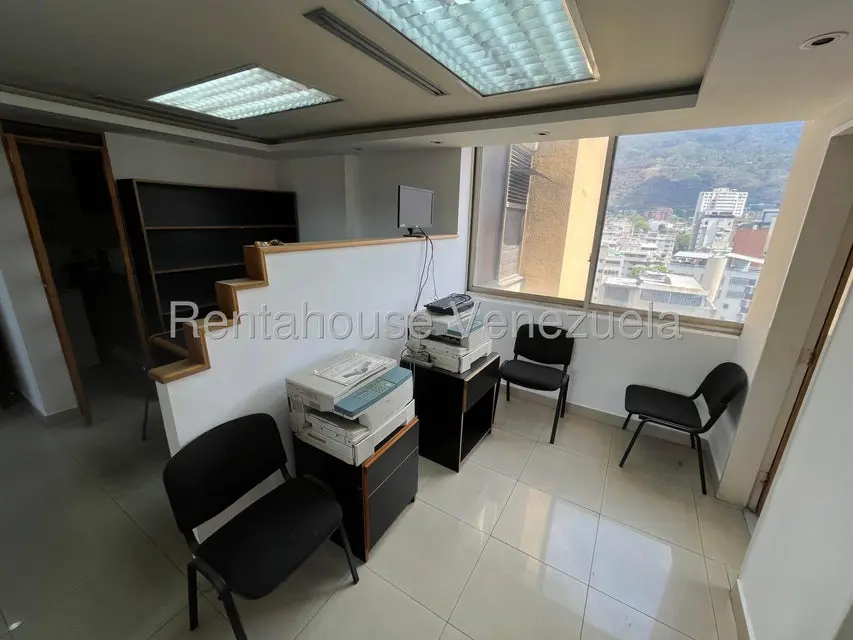 Comercial (Oficina) en Venta en La Campiña, Distrito Metropolitano - 9