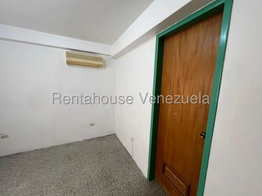 Apartamento (1 Nivel) en Alquiler en Metropolitano Javier, Lara - 24