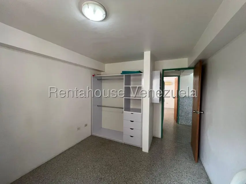 Apartamento (1 Nivel) en Alquiler en Metropolitano Javier, Lara - 26