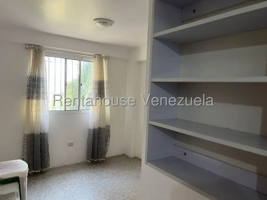 Apartamento (1 Nivel) en Alquiler en Metropolitano Javier, Lara - 27