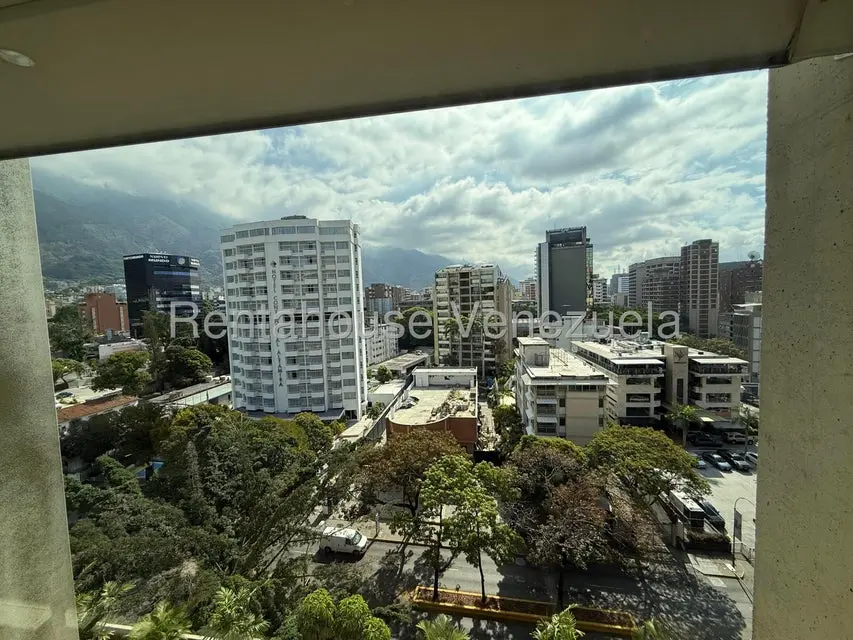 Comercial (Oficina) en Alquiler en Altamira, Distrito Metropolitano - 11