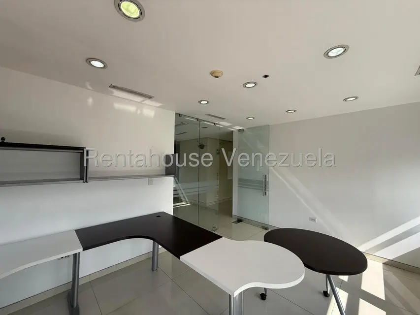 Comercial (Oficina) en Alquiler en Altamira, Distrito Metropolitano - 12