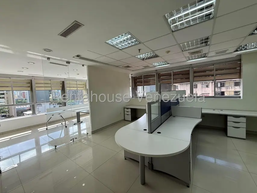 Comercial (Oficina) en Alquiler en Altamira, Distrito Metropolitano - 16