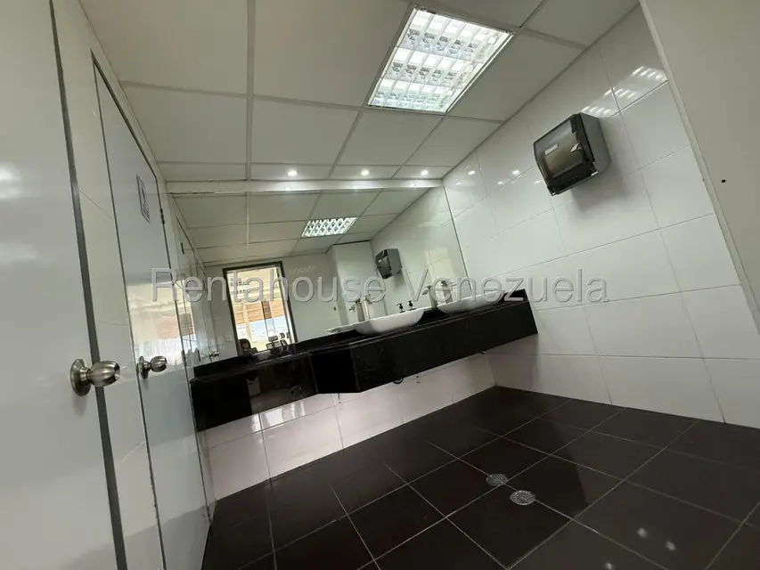 Comercial (Oficina) en Alquiler en Altamira, Distrito Metropolitano - 5