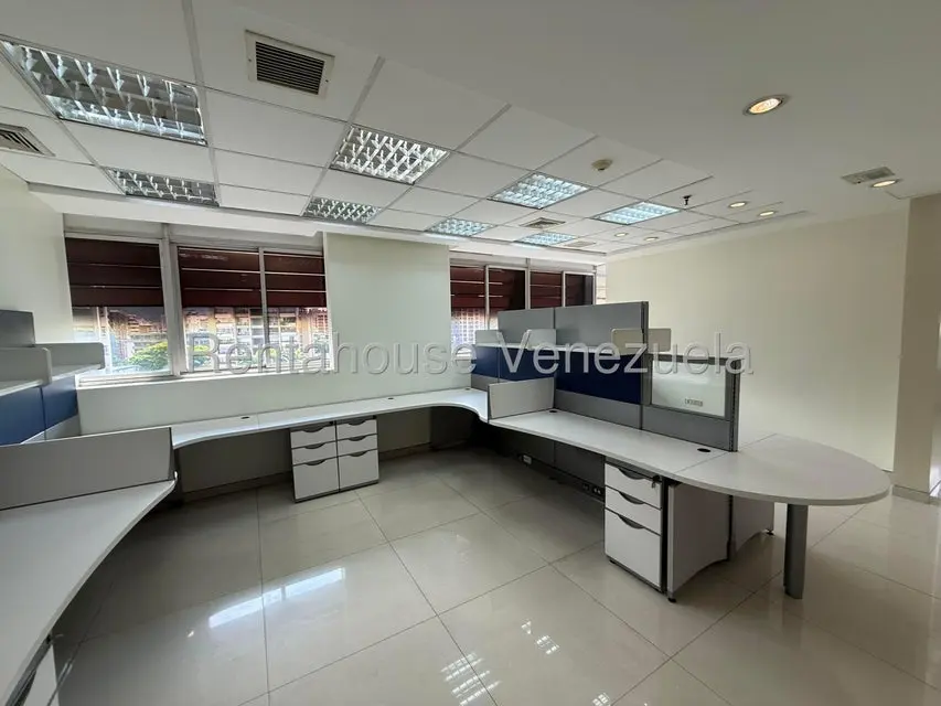 Comercial (Oficina) en Alquiler en Altamira, Distrito Metropolitano - 6