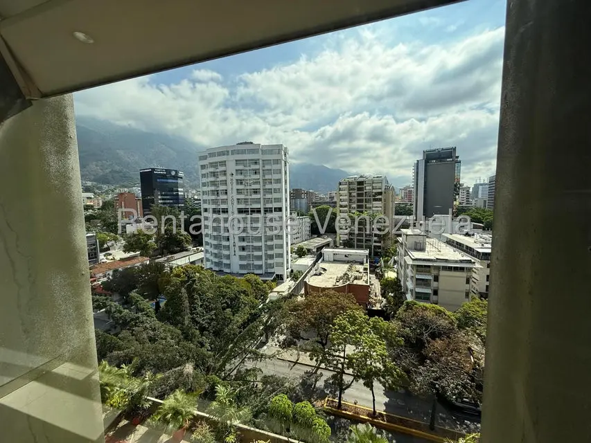 Comercial (Oficina) en Alquiler en Altamira, Distrito Metropolitano - 10