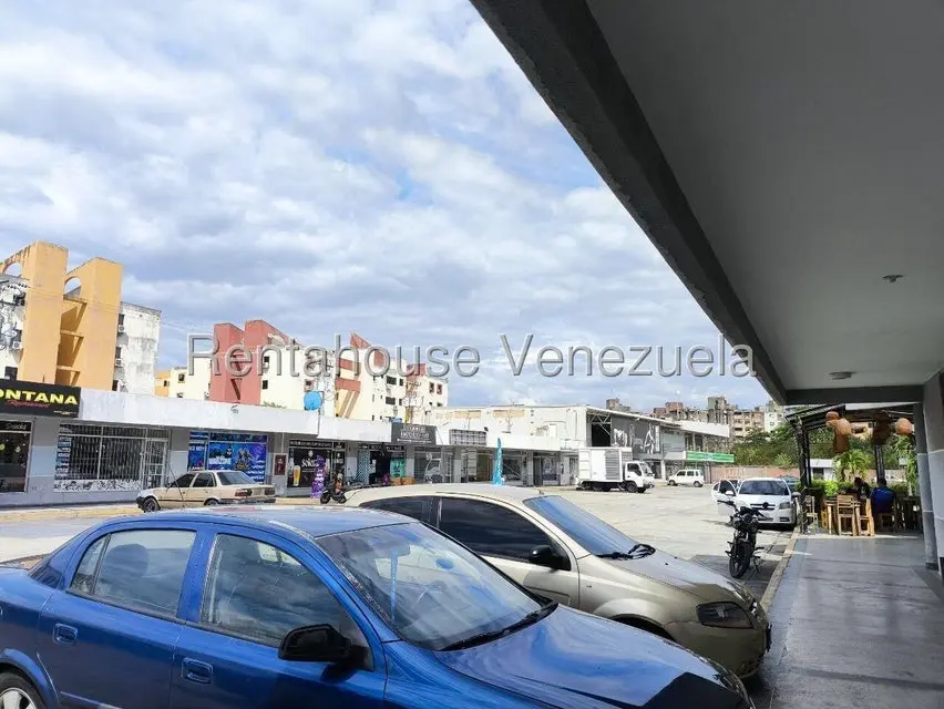 Comercial (Local Comercial) en Alquiler en Paraparal, Carabobo - 9