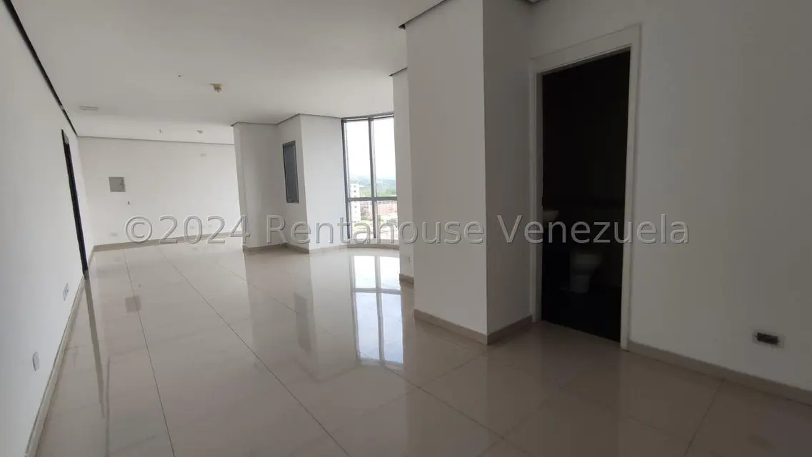 Comercial (Oficina) en Venta en Zona Este, Lara - 13