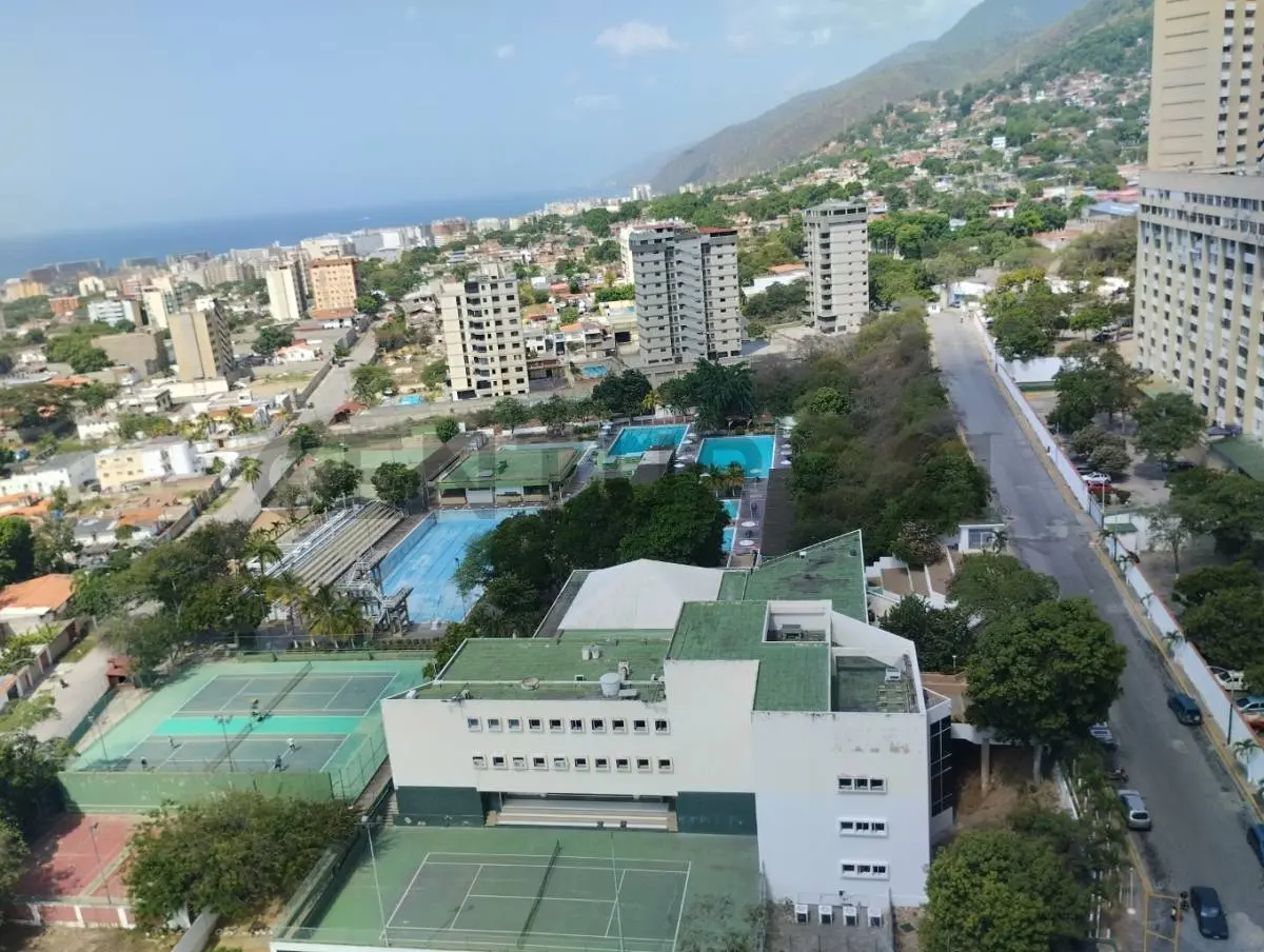 ¡Tu Paraíso con Vista al Mar en Parque Mar te Espera! - 9