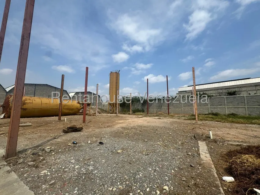 Comercial (Galpon - Deposito) en Venta en Zona Industrial 2, Lara - 9