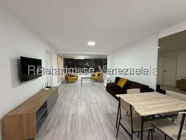 Apartamento (1 Nivel) en Alquiler en Los Naranjos del Cafetal, Distrito Metropolitano - 14