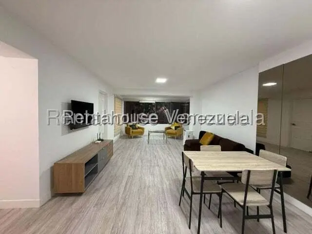 Apartamento (1 Nivel) en Alquiler en Los Naranjos del Cafetal, Distrito Metropolitano - 15