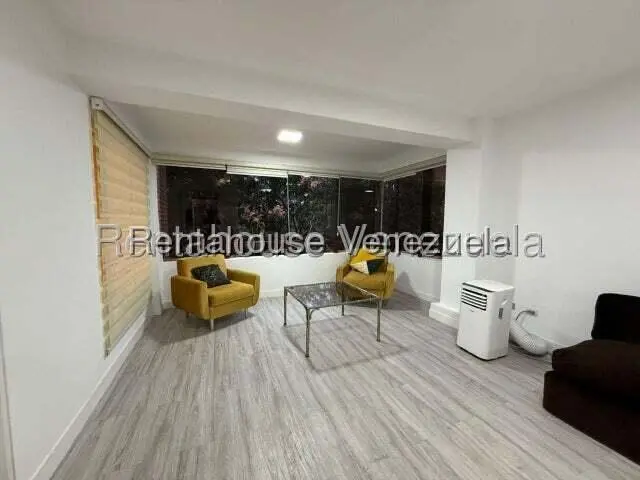 Apartamento (1 Nivel) en Alquiler en Los Naranjos del Cafetal, Distrito Metropolitano - 16