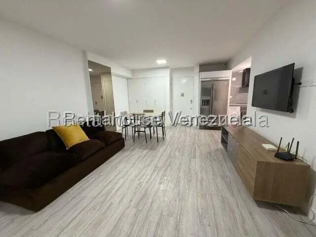 Apartamento (1 Nivel) en Alquiler en Los Naranjos del Cafetal, Distrito Metropolitano - 22