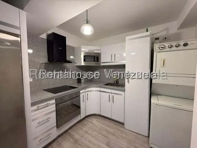 Apartamento (1 Nivel) en Alquiler en Los Naranjos del Cafetal, Distrito Metropolitano - 24