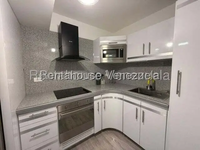 Apartamento (1 Nivel) en Alquiler en Los Naranjos del Cafetal, Distrito Metropolitano - 25