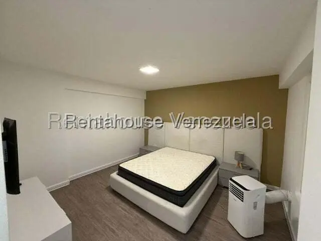 Apartamento (1 Nivel) en Alquiler en Los Naranjos del Cafetal, Distrito Metropolitano - 29