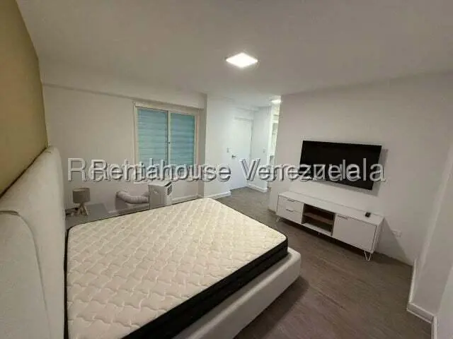 Apartamento (1 Nivel) en Alquiler en Los Naranjos del Cafetal, Distrito Metropolitano - 30