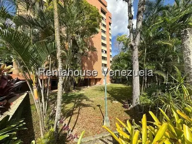 Apartamento (1 Nivel) en Alquiler en Los Naranjos del Cafetal, Distrito Metropolitano - 6