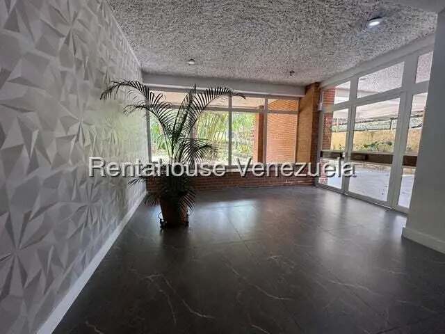 Apartamento (1 Nivel) en Alquiler en Los Naranjos del Cafetal, Distrito Metropolitano - 7