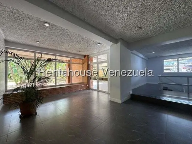 Apartamento (1 Nivel) en Alquiler en Los Naranjos del Cafetal, Distrito Metropolitano - 8