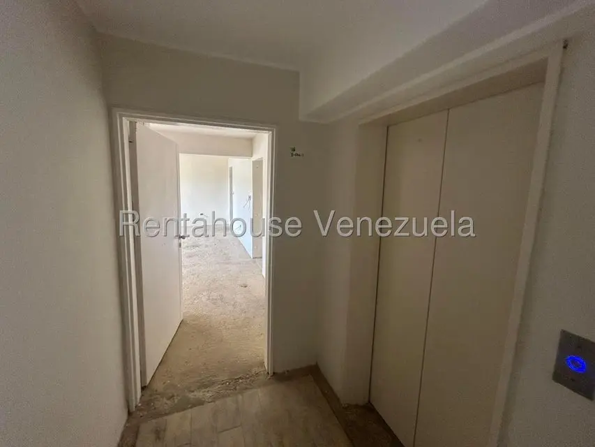 Apartamento (Penthouse) en Venta en Oripoto, Distrito Metropolitano - 2