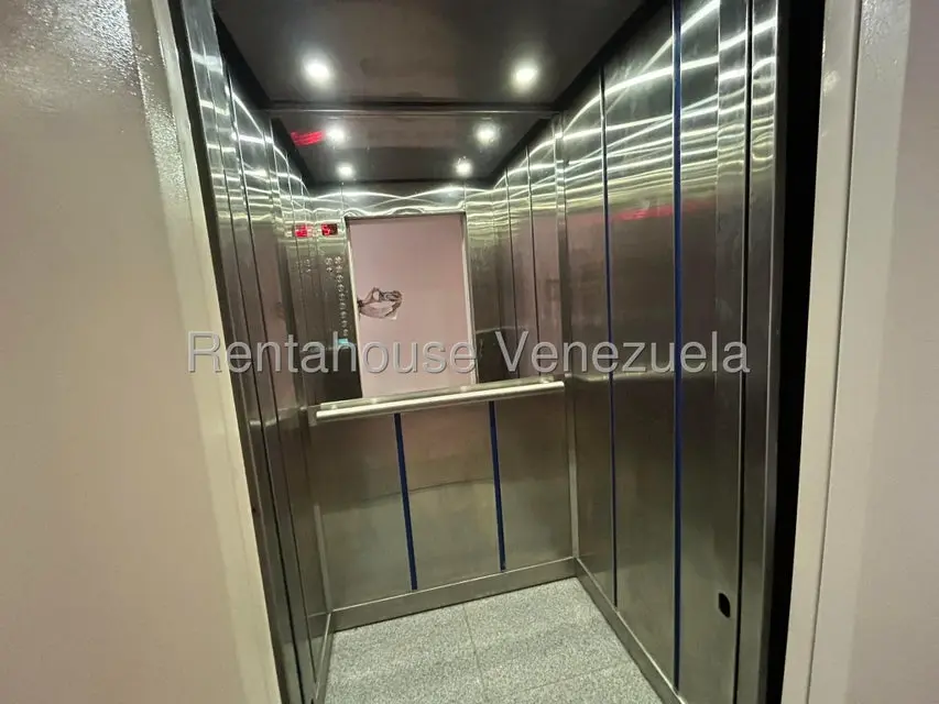 Apartamento (Penthouse) en Venta en Oripoto, Distrito Metropolitano - 30