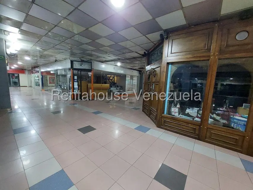 Comercial (Local Comercial) en Venta en Montalban II, Distrito Metropolitano - 8