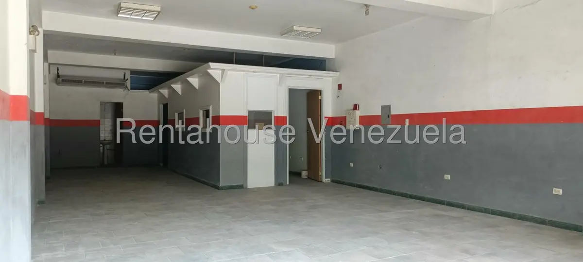Comercial (Local Comercial) en Alquiler en Sector Sucua, Miranda - 22