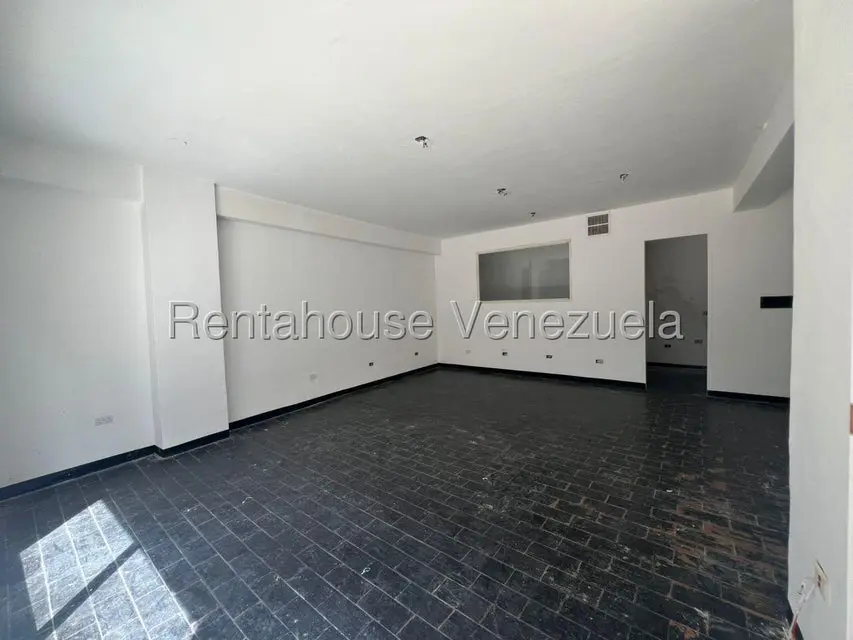 Comercial (Local Comercial) en Alquiler en Los Ruices, Distrito Metropolitano - 2