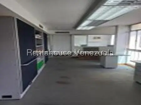Comercial (Local Comercial) en Alquiler en Las Mercedes, Distrito Metropolitano - 4