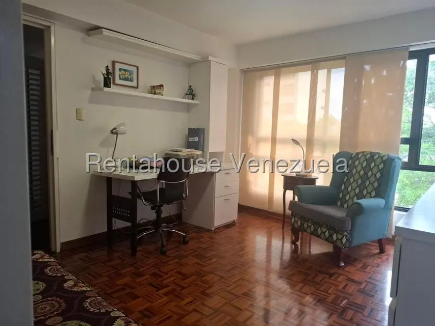 Apartamento (Duplex) en Alquiler en Colinas de Valle Arriba, Distrito Metropolitano - 13