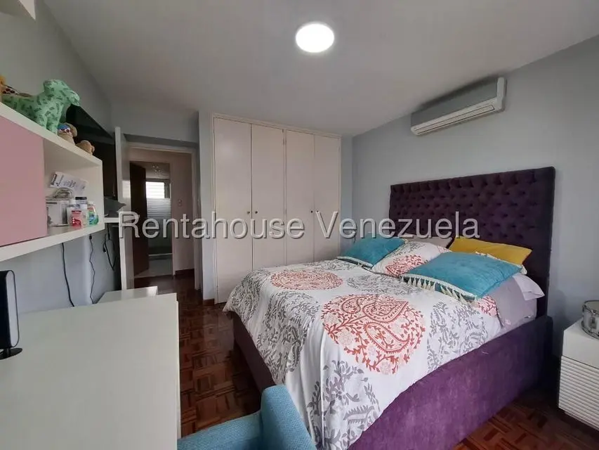 Apartamento (Duplex) en Alquiler en Colinas de Valle Arriba, Distrito Metropolitano - 21